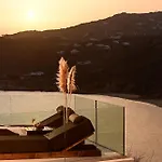 Crysta Mykonos Villa *