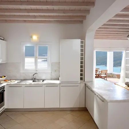 Crysta Mykonos